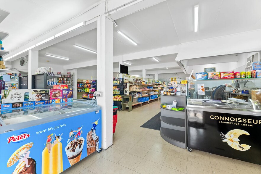 More Photos Of 5-7 Wallaga Lake Rd, Bermagui General Retail For Lease