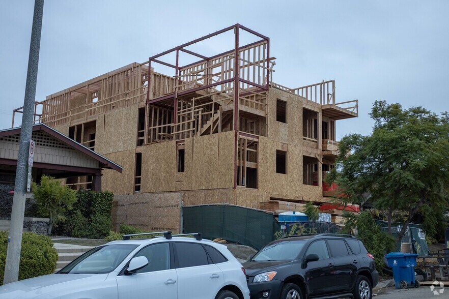 More Photos Of 222 N Manhattan Pl, Los Angeles Apartments For Sale