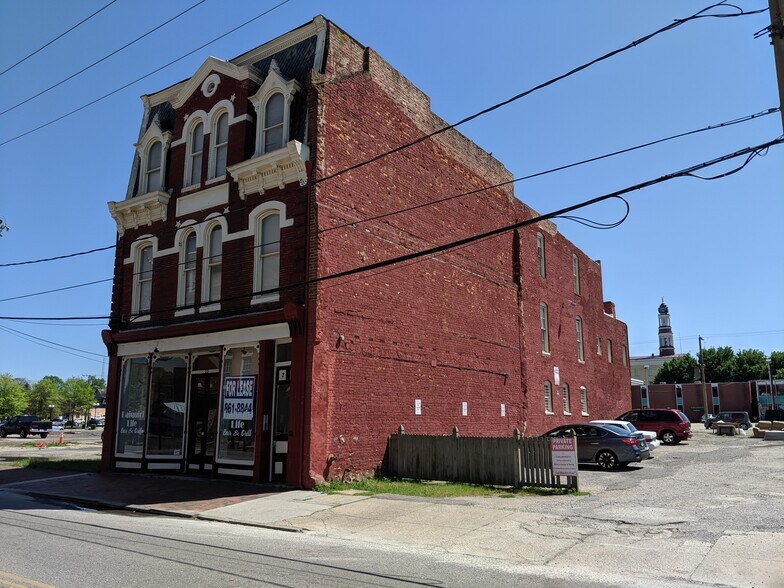 More Photos Of 22 Bollingbrook St, Petersburg Storefront Retail Office For Lease