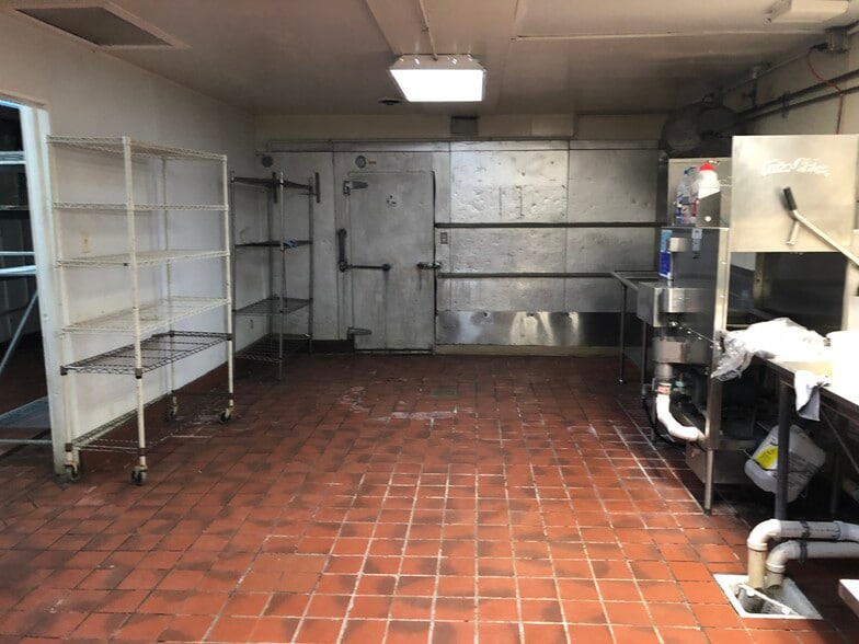 More Photos Of 3535 S Main St, Elkhart Restaurant For Sale