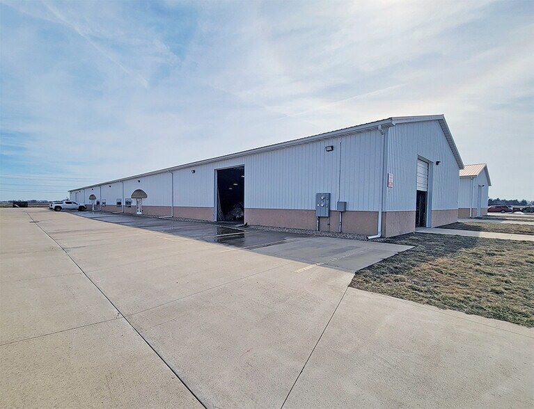 Primary Photo Of 9237 Beller Dr, Mascoutah Warehouse For Lease