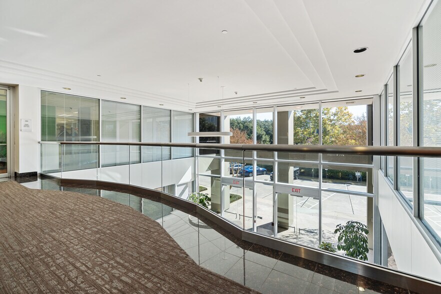 More Photos Of 16420 Park Ten Place Dr, Houston Office Residential For Lease