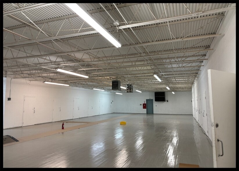 More Photos Of 220 Sunbeam Rd, Spartanburg Distribution For Sale