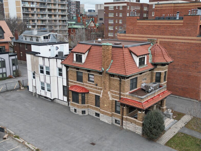 More Photos Of 307 Gilmour St, Ottawa Office For Sale