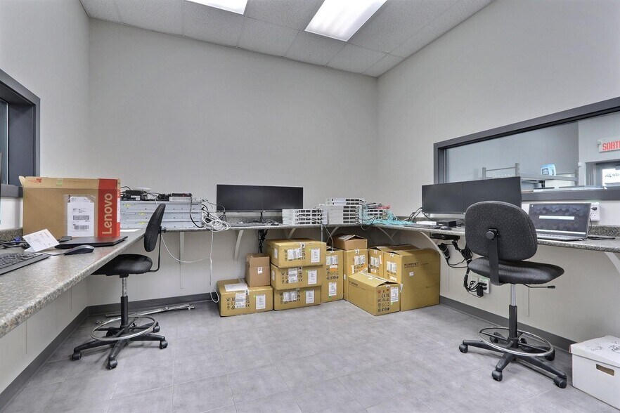 More Photos Of 6205 St Corbeil, Trois-Rivières Office For Sale