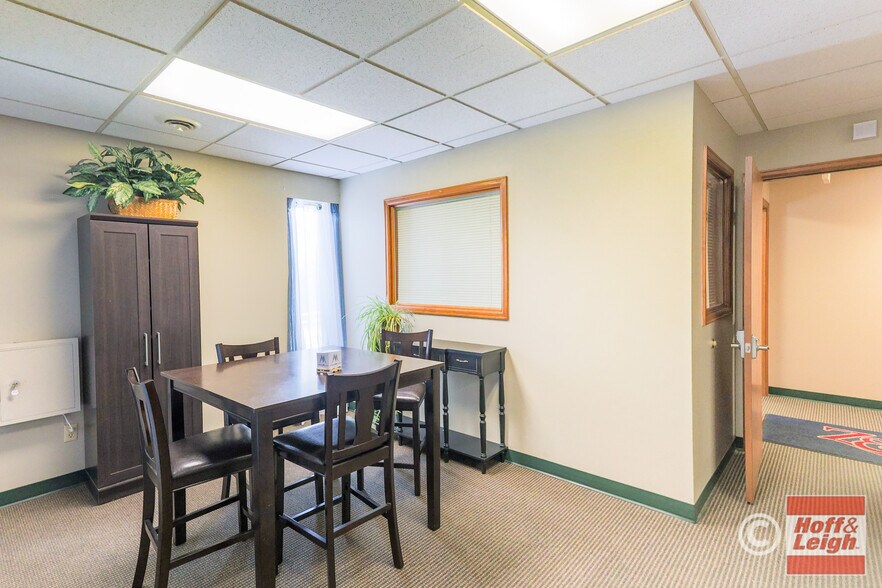 More Photos Of 6015 Lehman Dr, Colorado Springs Office For Sale