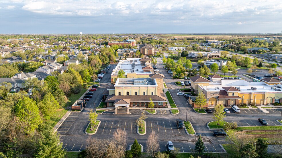More Photos Of 16105 S La Grange Rd, Orland Park Medical For Lease