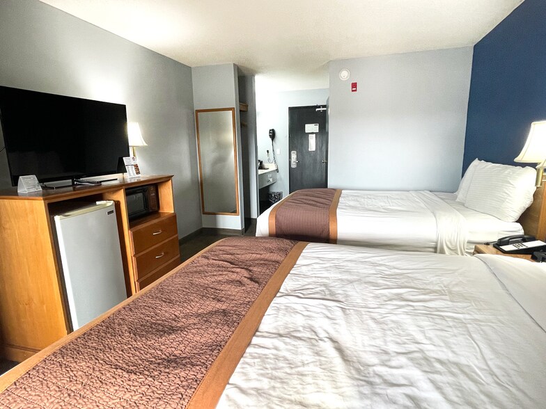 More Photos Of 225 N 50th St, Lincoln Hotel For Sale