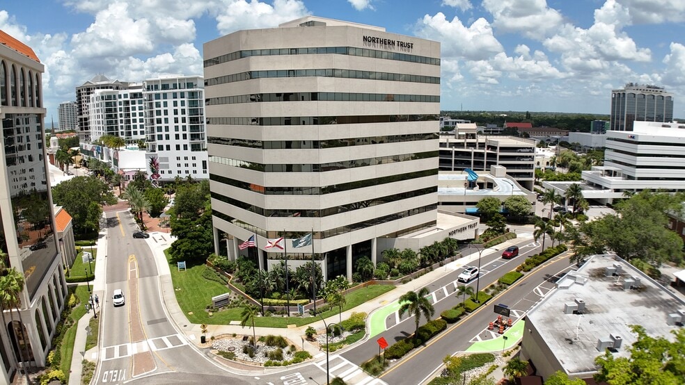 More Photos Of 1515 Ringling Blvd, Sarasota Office For Lease