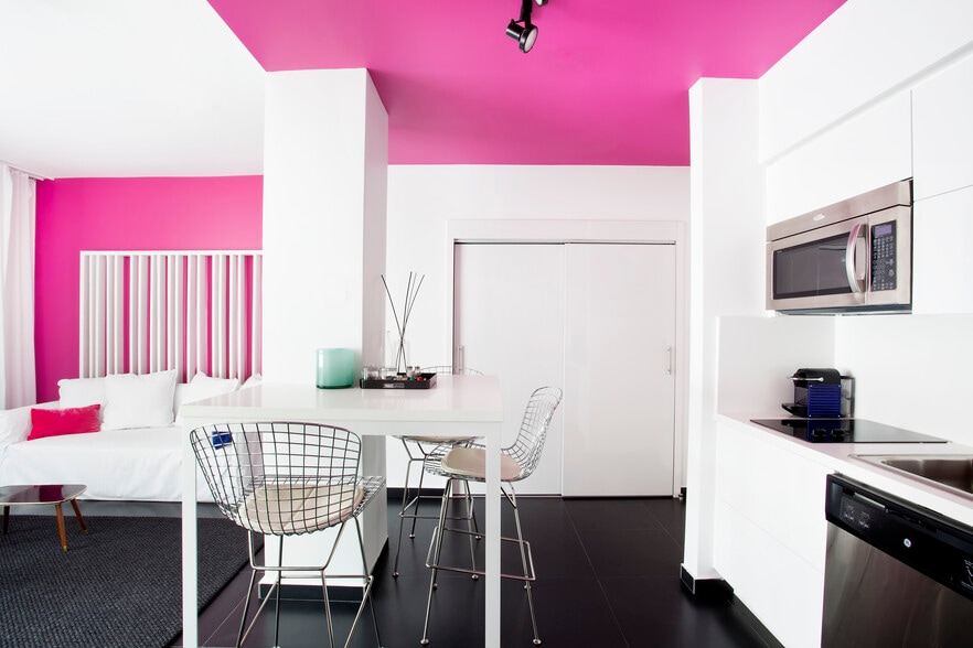 More Photos Of 205 Collins Ave, Miami Beach Hotel For Sale