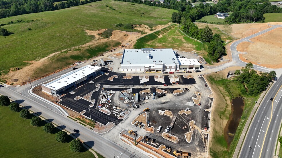 More Photos Of 2300 Ring Rd, Elizabethtown Storefront For Lease
