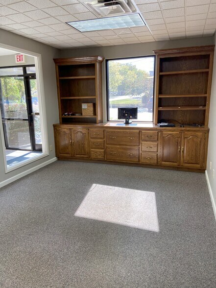 More Photos Of 4525 Trousdale Dr, Nashville Office For Sale