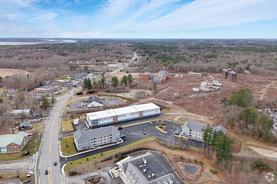 More Photos Of 13 Main St, Lakeville Apartments For Sale