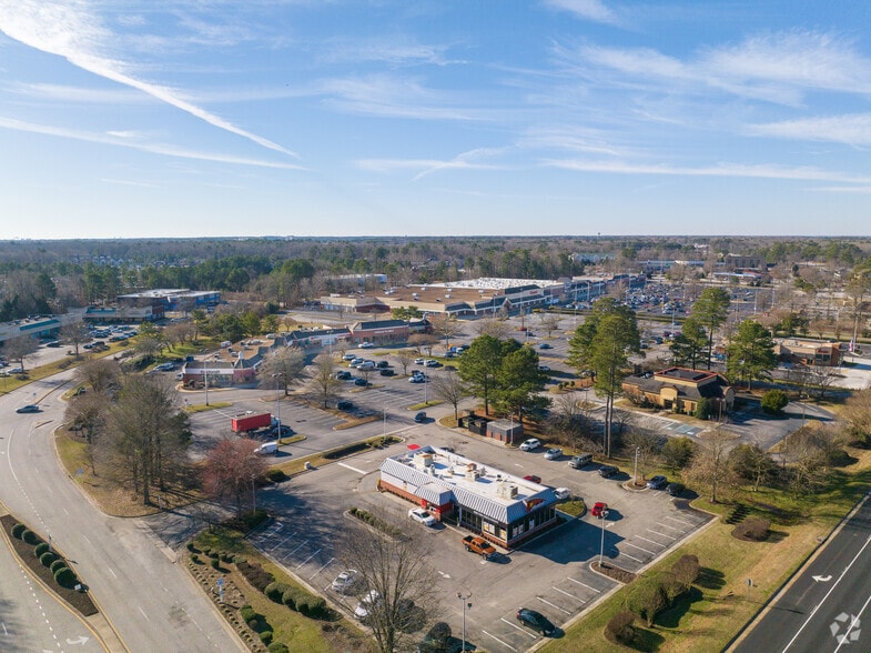 More Photos Of 5005 Victory Blvd, Yorktown Unknown For Lease