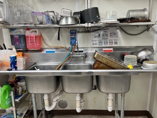 More Photos Of 656 Lincoln Ave SE, Saint Cloud Convenience Store For Sale