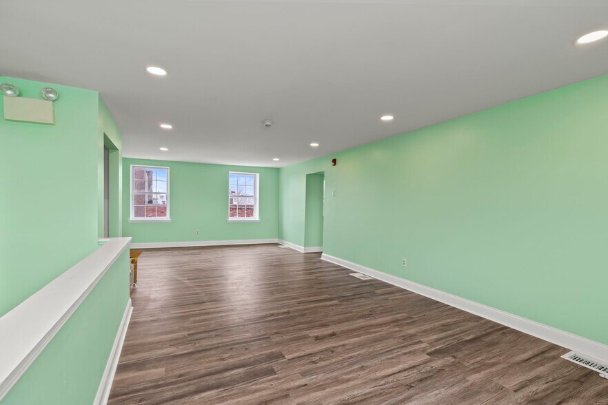 More Photos Of 1627 E Passyunk Ave, Philadelphia Storefront Retail Residential For Sale