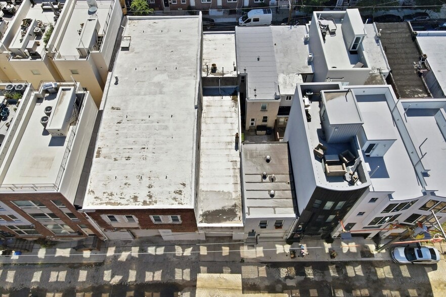 More Photos Of 1328 S 20th St, Philadelphia Distribution For Sale