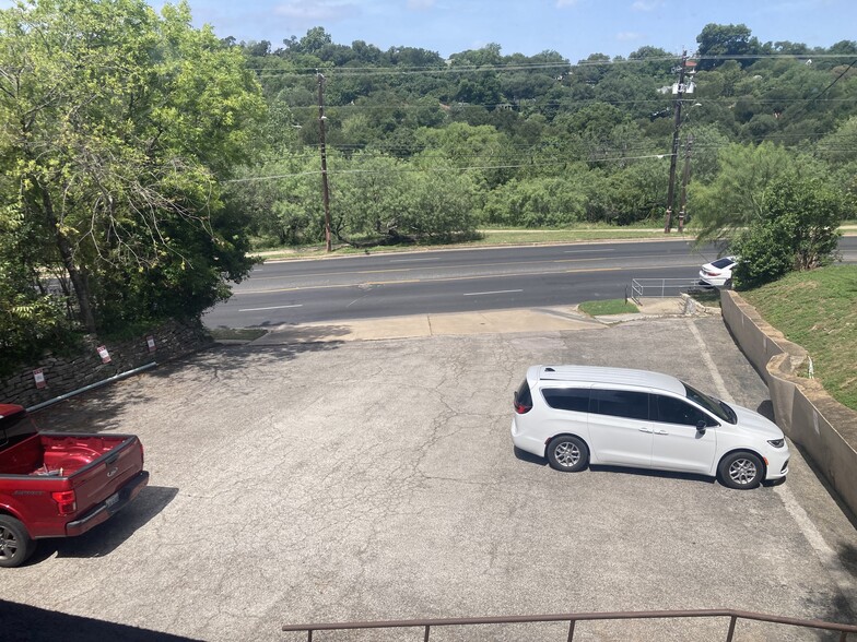 More Photos Of 2003 N Lamar Blvd, Austin Office For Lease