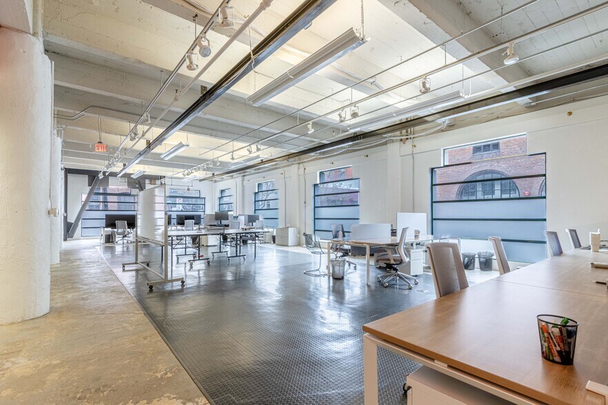 More Photos Of 99 Green St, San Francisco Office For Lease