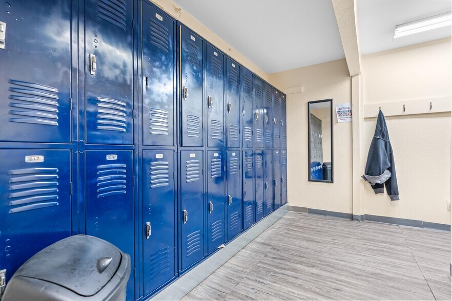 More Photos Of 110 E Franklin St, Hillsboro Health Club For Sale