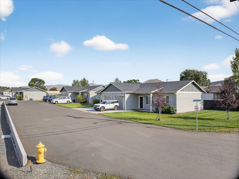 More Photos Of 2840 Clark St, Baker City Multifamily For Sale