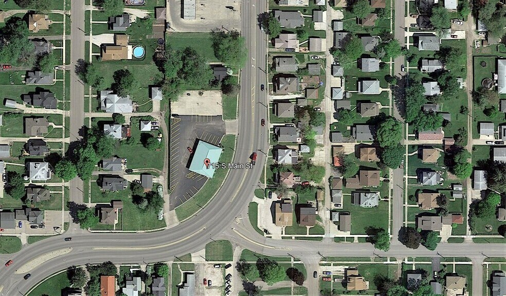 More Photos Of 715 S Main St, Kewanee Freestanding For Lease