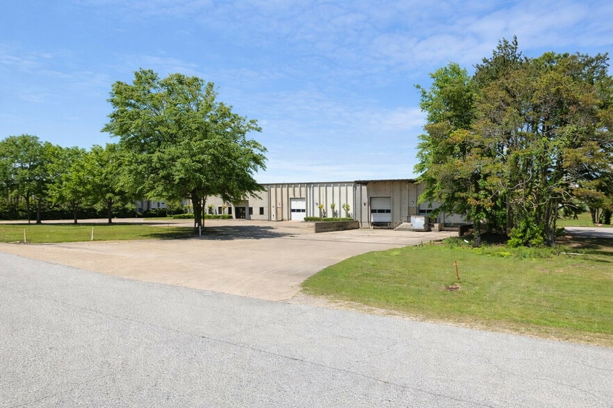 Primary Photo Of 3230 Thomason Ave, Montgomery Warehouse For Lease
