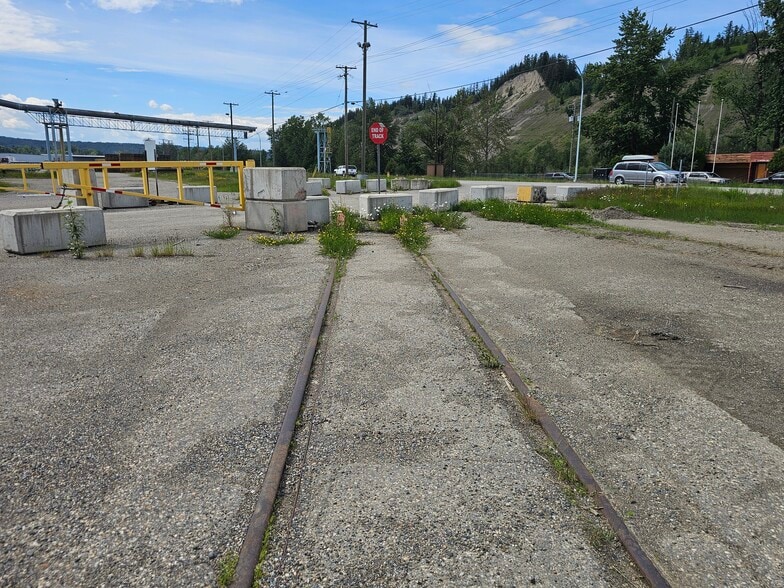 More Photos Of 1650 River rd, Prince George Land For Sale