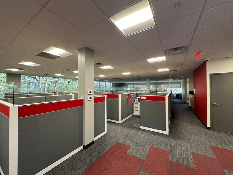 More Photos Of 21 Corporate Hill Dr, Little Rock Office For Sale