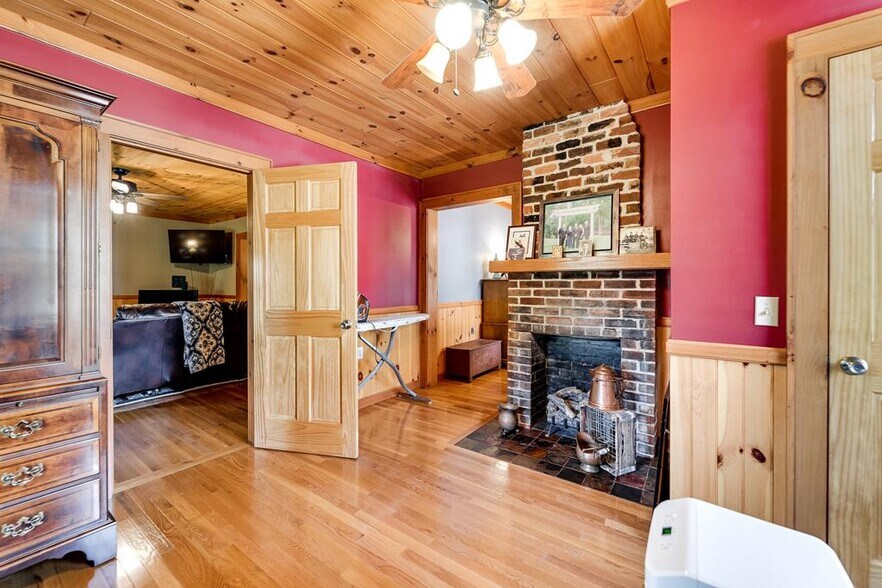 More Photos Of 3074 Old Cullowhee Rd, Cullowhee Apartments For Sale