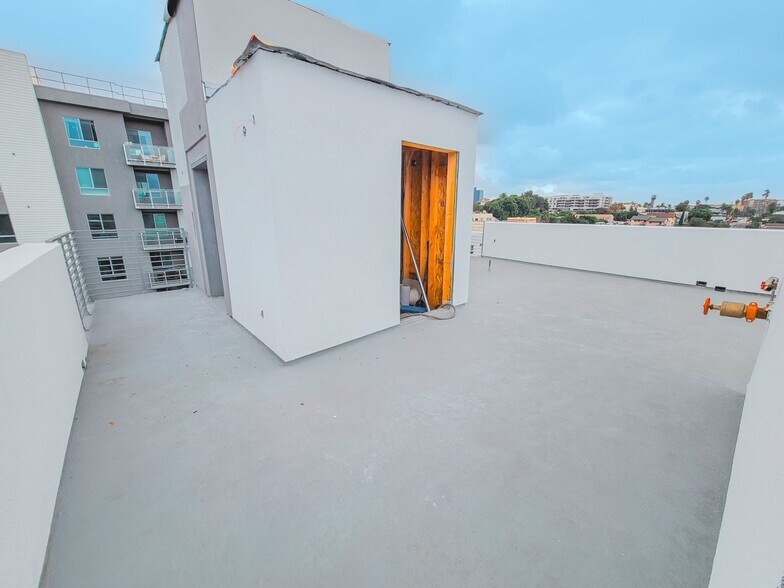 More Photos Of 319 N Westlake Ave, Los Angeles Apartments For Sale