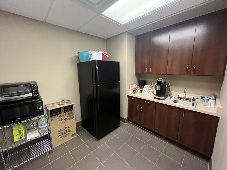 More Photos Of 36600 N Pima Rd, Carefree Office For Lease