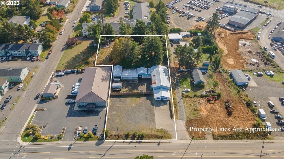 Primary Photo Of 1515 Newmark Ave, Coos Bay Auto Dealership For Sale