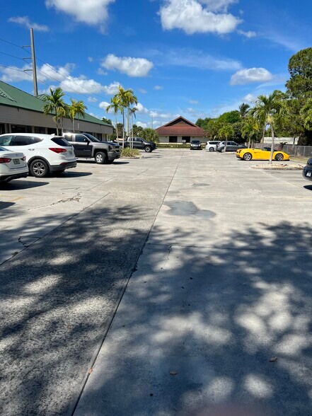 More Photos Of 1847-1865 SE Port St Lucie Blvd, Port Saint Lucie Medical For Sale