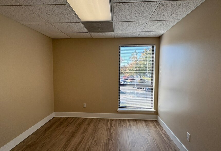 More Photos Of 3040 Berkmar Dr, Charlottesville Medical For Lease