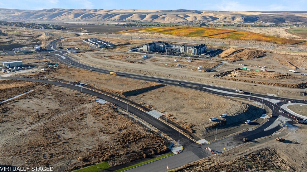 More Photos Of 2233 Gateway Ave., Richland General Retail For Lease