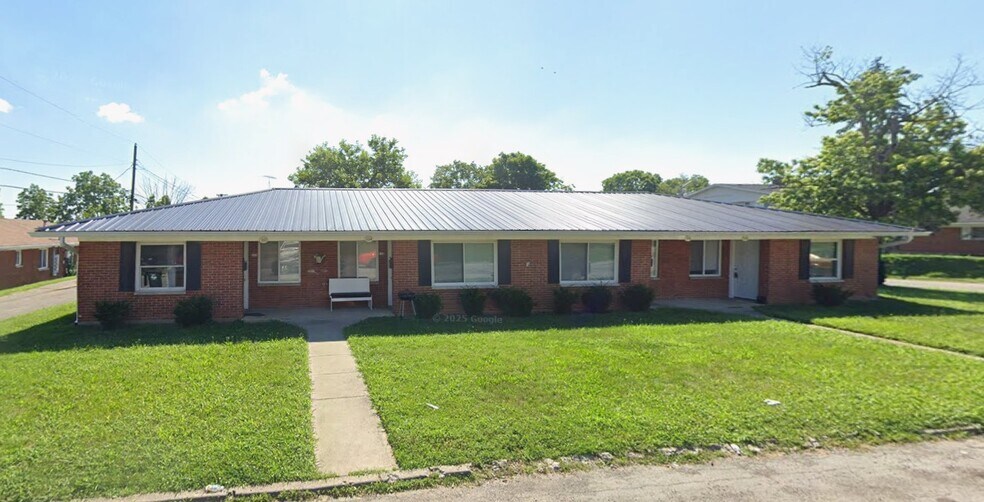 Primary Photo Of 112 Bennington Dr, Dayton Multifamily For Sale