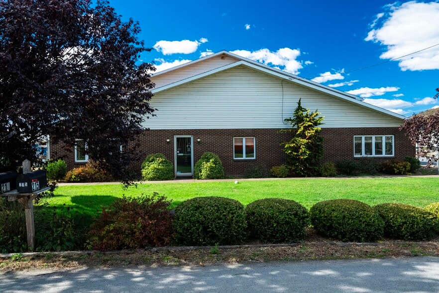 More Photos Of 215 Reading Ave, Williamsport Warehouse For Sale