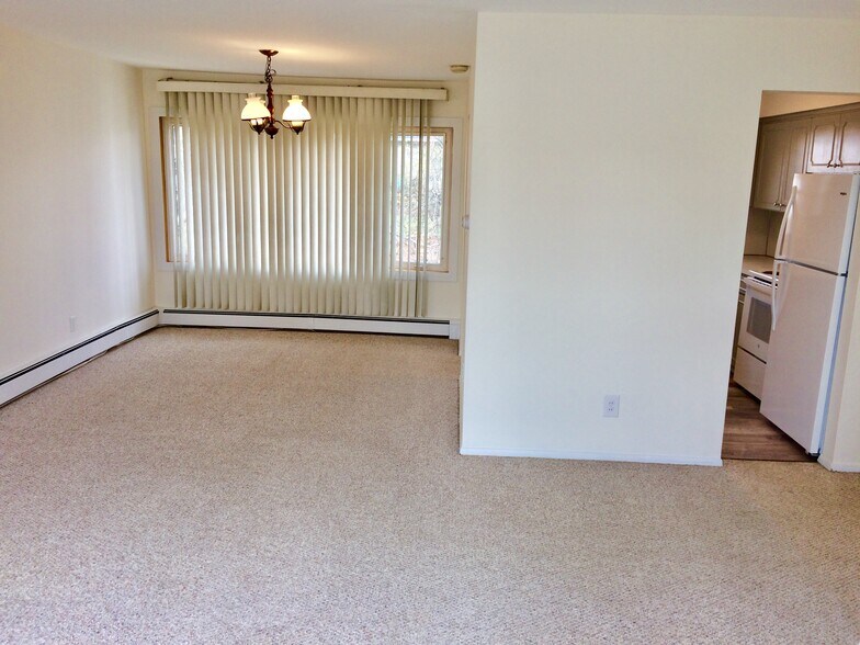 More Photos Of 141 Dunbar Ave, Fords Specialty For Sale