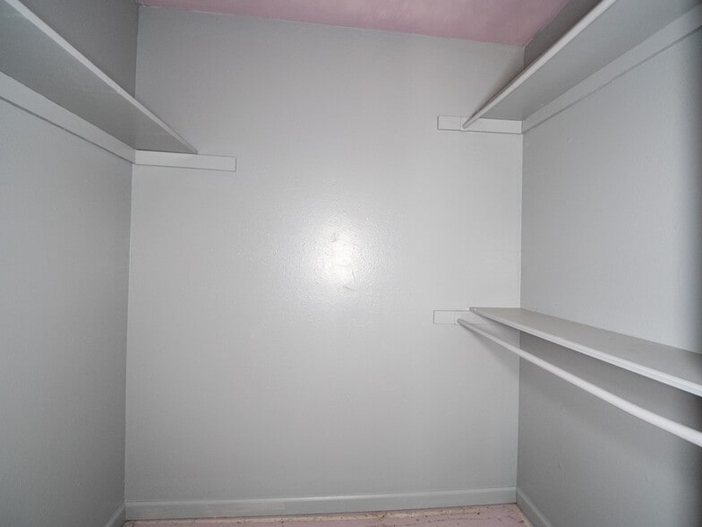 More Photos Of 5924 NW 10th St, Oklahoma City Apartments For Sale