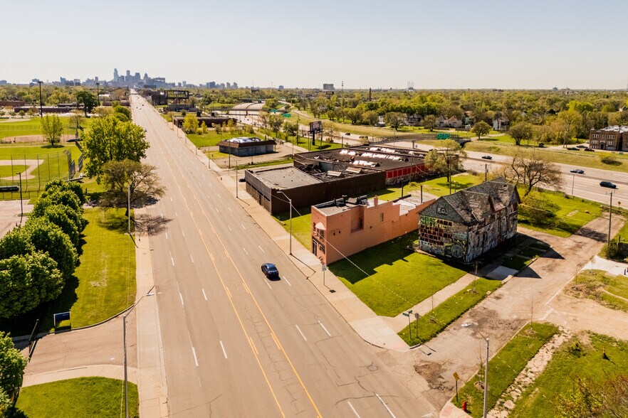 More Photos Of 6349 Grand River Ave, Detroit Storefront For Sale
