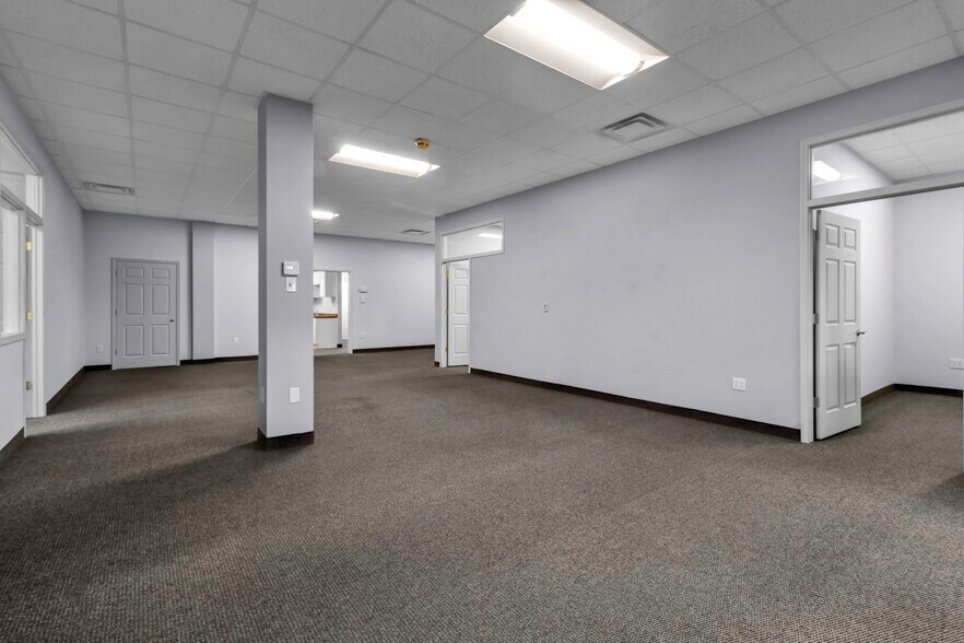 More Photos Of 1083 Delaware Ave, Buffalo Medical For Lease