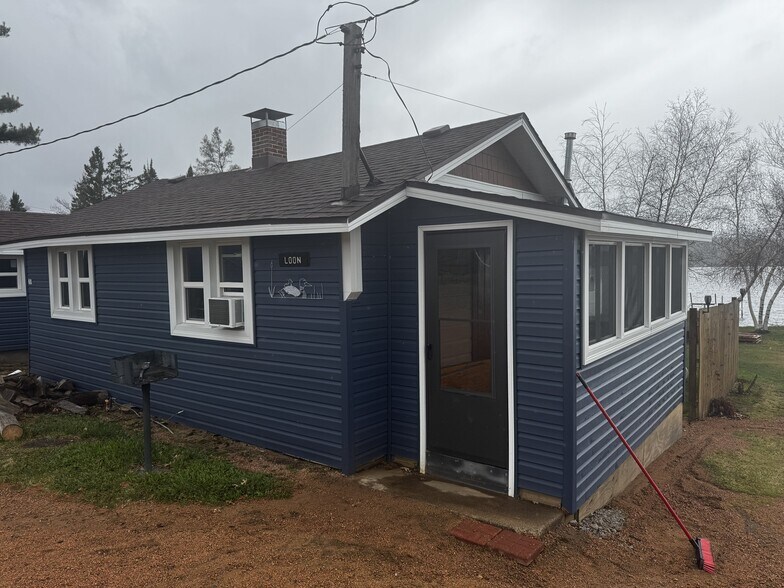 More Photos Of N11594 Post Lake Dr, Elcho Bar For Sale