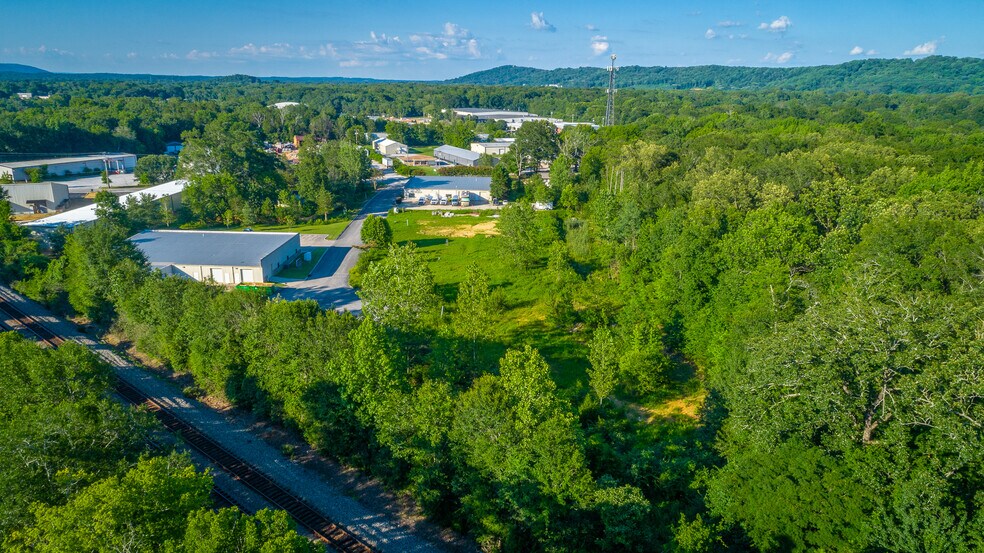 More Photos Of 2384 Apex Lane, Hixson Industrial For Lease