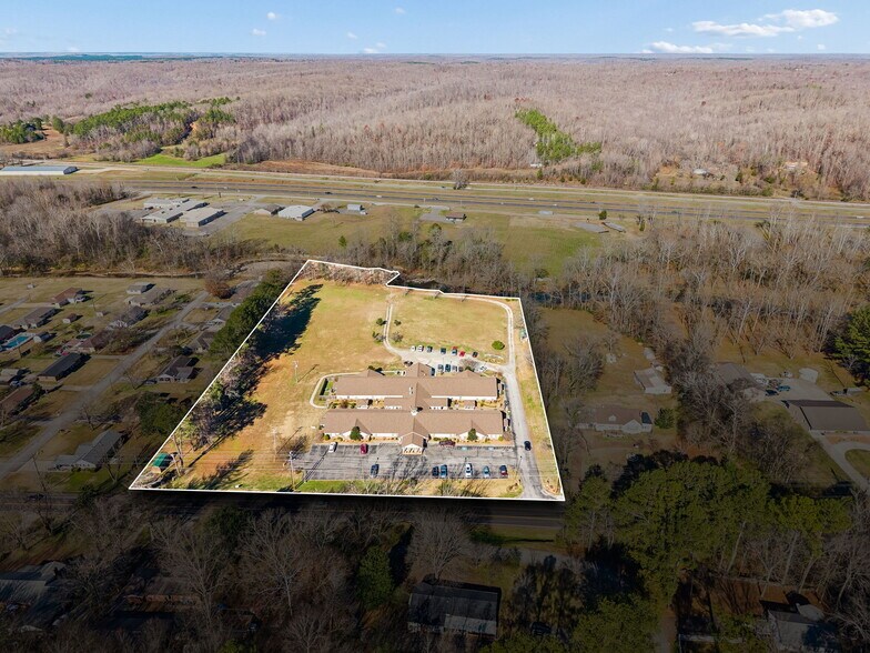 More Photos Of 811 W Main St, Waverly Healthcare For Sale