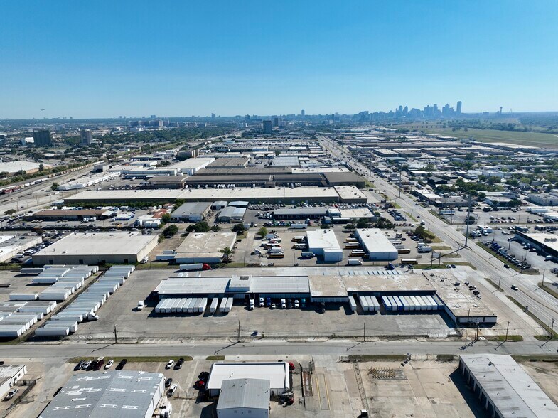 More Photos Of 3817 Irving Blvd, Dallas Truck Terminal For Lease