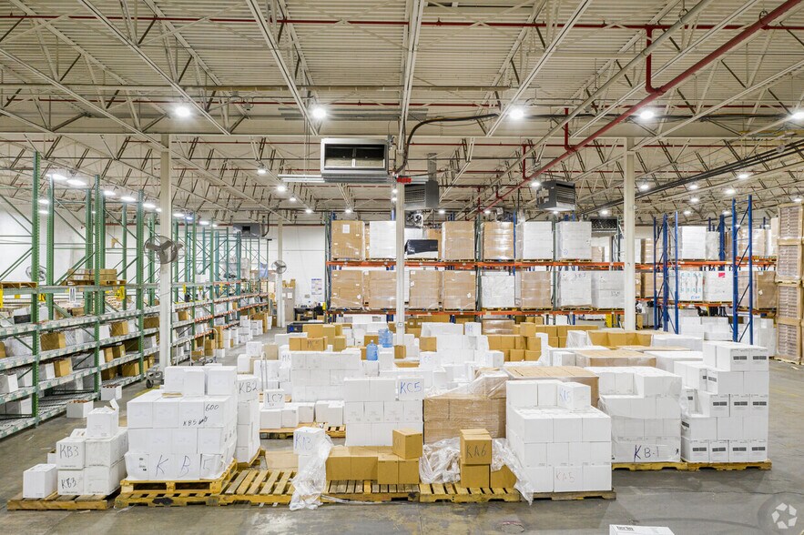 More Photos Of 15 Tarkett Dr, New Windsor Township Manufacturing For Lease