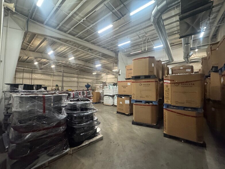 More Photos Of 3600 E 45th Ave, Denver Manufacturing For Sale