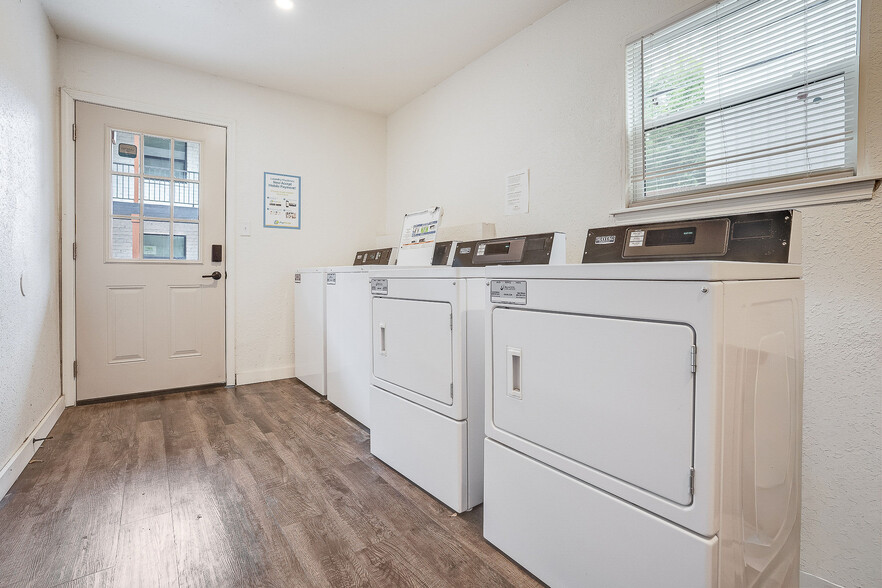 More Photos Of 1150 S Quaker Ave, Tulsa Apartments For Sale