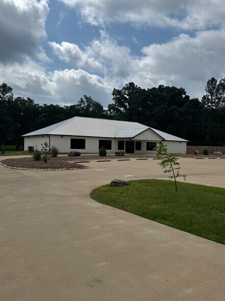 More Photos Of 5101 FM 58, Lufkin Religious Facility For Sale